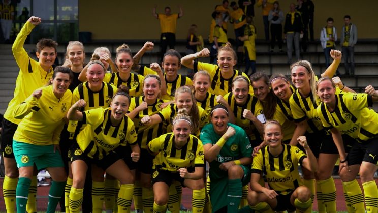 'Kami adalah satu keluarga' - Di dalam mimpi tim wanita Borussia Dortmund